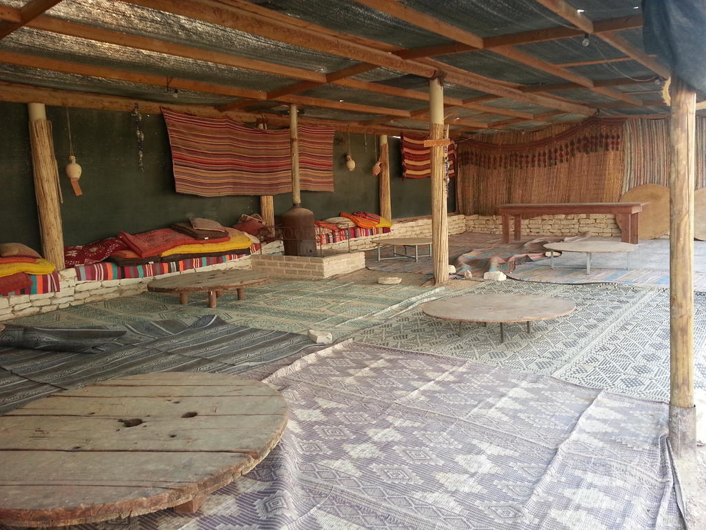 Incense And Spice Route Inn Zofar Habitación foto